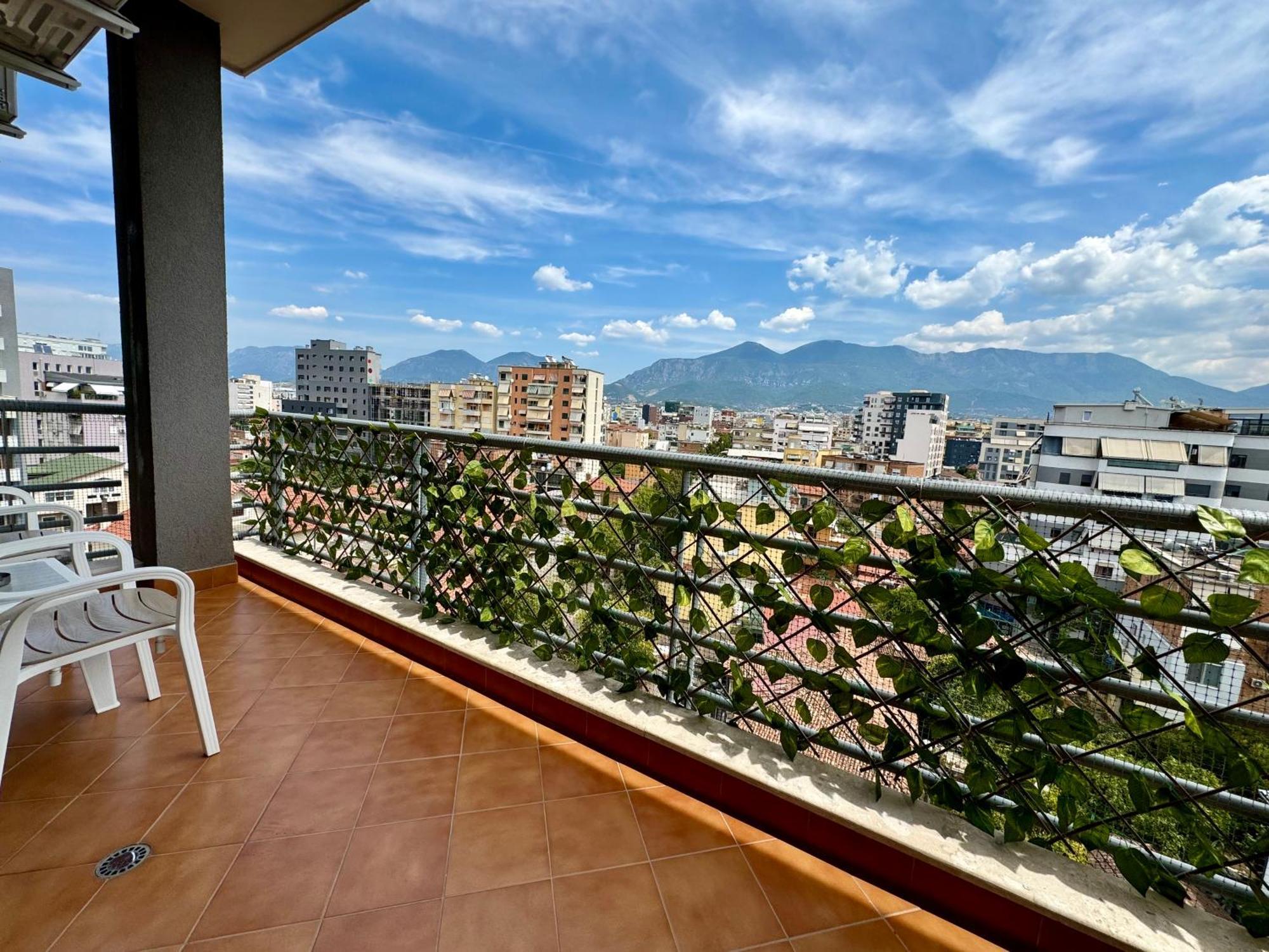New Bazaar Cozy Apartment 2 Dajti View Tirana Exterior foto